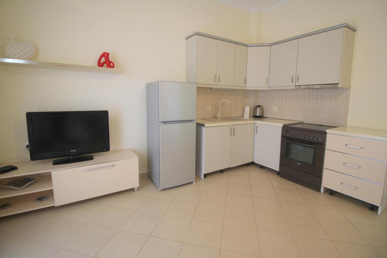 Sunset Apartments Berdenesh Sarande Exterior photo